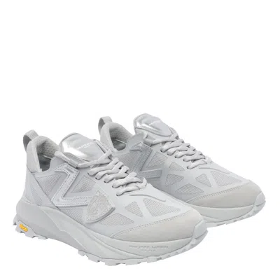 Philippe Model In Grey