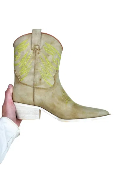 Shu Shop Zahara Boots In Sand In Beige