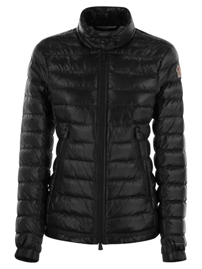 Moncler Logo-patch Padded-design Jacket In Black