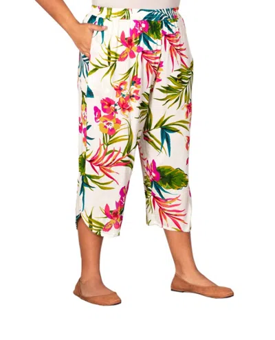 On The Plus Side Ibiza Crop Pants - Plus In Ivory Palms In Multi