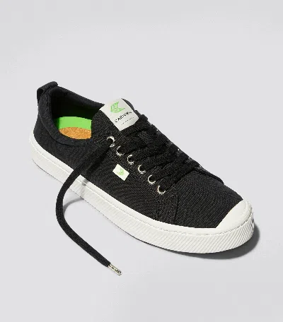 Cariuma Oca Low-top Suede Sneakers In Black