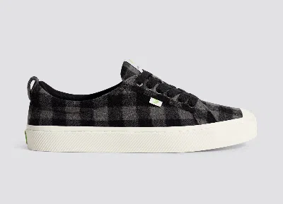 Cariuma Oca Low Plaid Organic Cotton Sneakers In Black Plaid