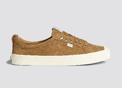 Cariuma Oca Low Camel Suede Sneaker Women In Camel Brown