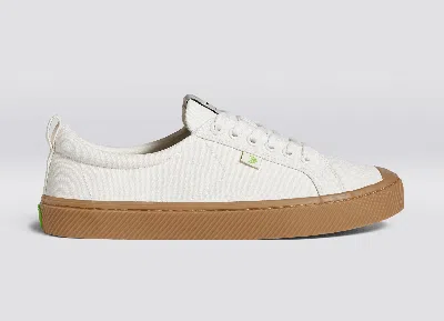 Cariuma Oca Organic Cotton Sneakers In Gum Off-white