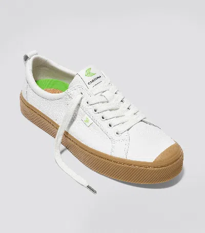 Cariuma Oca Low Gum White Premium Leather Sneaker Women In Gum White