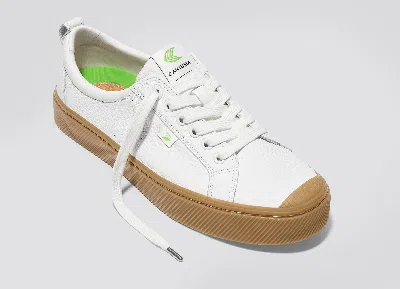 Cariuma Oca Low Gum White Premium Leather Sneaker Women In Gum White