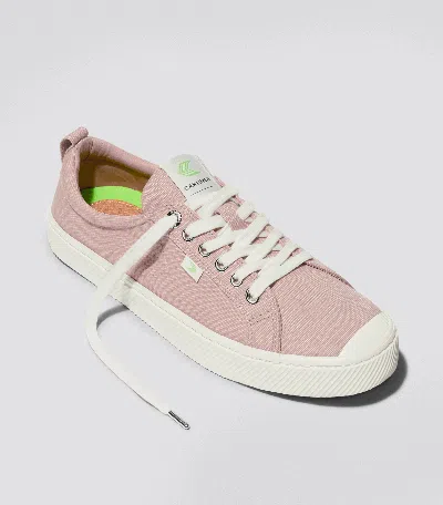 Cariuma Oca Low Rose Canvas Sneaker Women In Rose Red