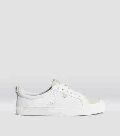 Cariuma Oca Sneakers In White Premium Leather/off-white Vintage Suede