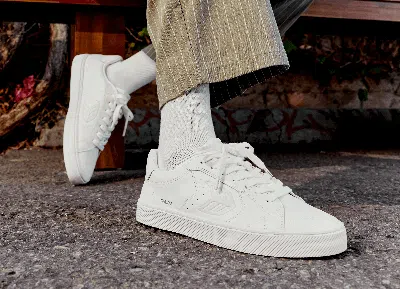 Cariuma Salvas Sneakers In White Leather/leopard