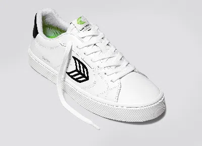 Cariuma Salvas Low-top Sneakers In White/black