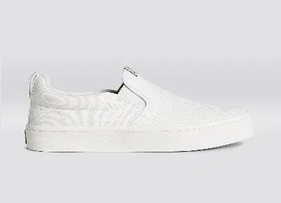 Cariuma Slip On Off-white Canvas Sneaker Men In Off-white