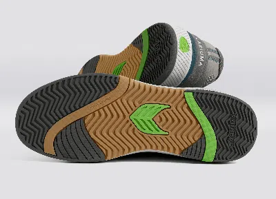 Cariuma Uba Pro Sneakers In Charcoal Grey/ice