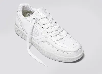 Cariuma Uba White Premium Leather Ice Logo Sneaker Men In White/ice