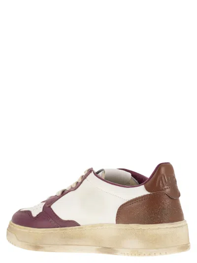 Autry Medalist Low Super Vintage Sneakers