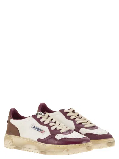 Autry Medalist Low Super Vintage Sneakers