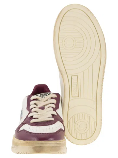 Autry Medalist Low Super Vintage Sneakers