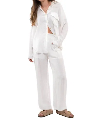 Blu Pepper Breezy Oversized Button Down Shirt In White In White