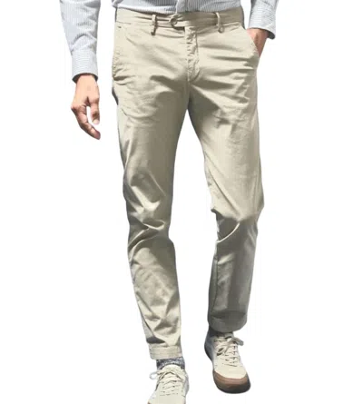 Hartford Woven Pant In Sand In Beige
