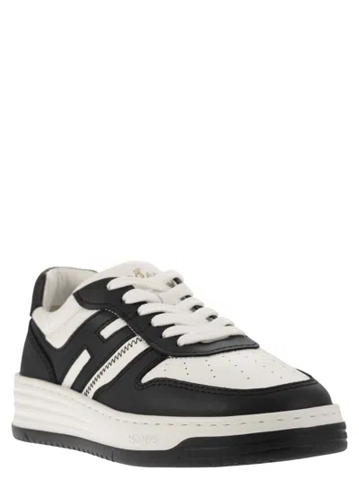 Hogan H630 Sneakers With Rubber Sole And Perforated Detailing