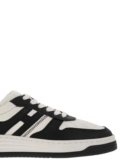 Hogan H630 Sneakers With Rubber Sole And Perforated Detailing