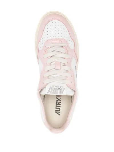 Autry Sneakers Low-top Perforated Detailing