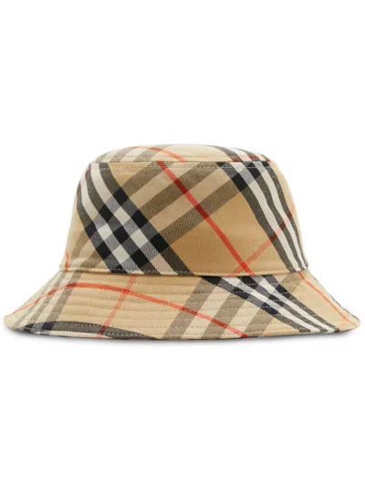 Burberry Checkered Pattern Bucket Hat With Logo Embroidery In Beige