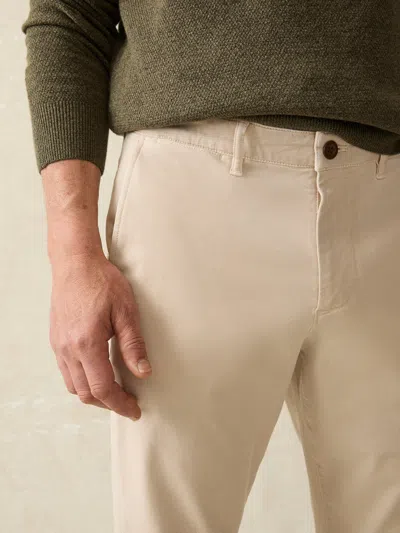 Faherty Movement Coolmax Regular Fit Pants In Stone