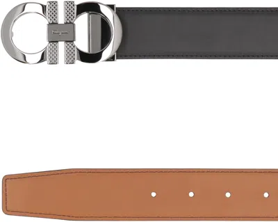 Shop Ferragamo Reversible Leather Belt In Nero/new Vicuna