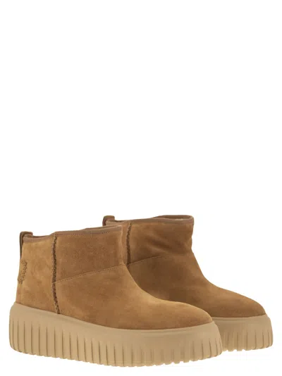 Hogan Lace-up Boots With Rounded Toe In Camel