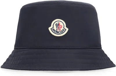 Moncler Bucket Hat In Bianco