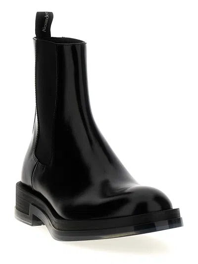 Alexander Mcqueen Float Chelsea Boot In Black