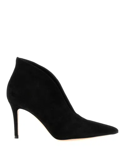 Gianvito Rossi 85mm Vania V-vamp Pumps In Black