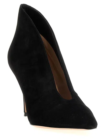 Gianvito Rossi 85mm Vania V-vamp Pumps In Black