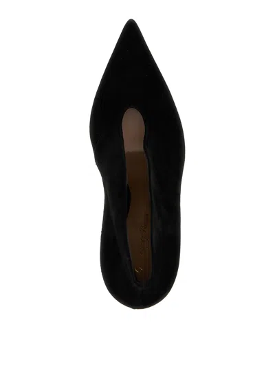 Gianvito Rossi 85mm Vania V-vamp Pumps In Black