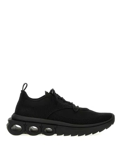 Ferragamo Sneakers Mit Gancini-schild In Black