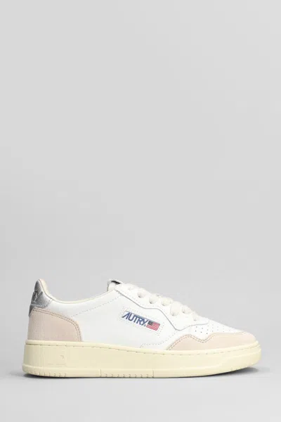 Autry Low Top Sneakers In Calf Leather And Suede In White