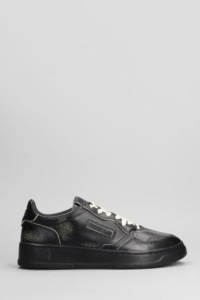 Autry Super Vintage Sneakers In Black