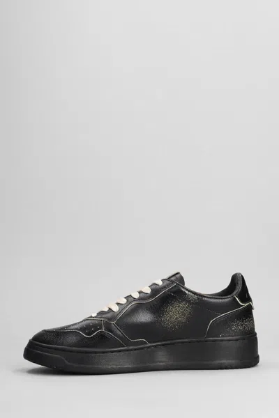 Autry Super Vintage Sneakers In Black