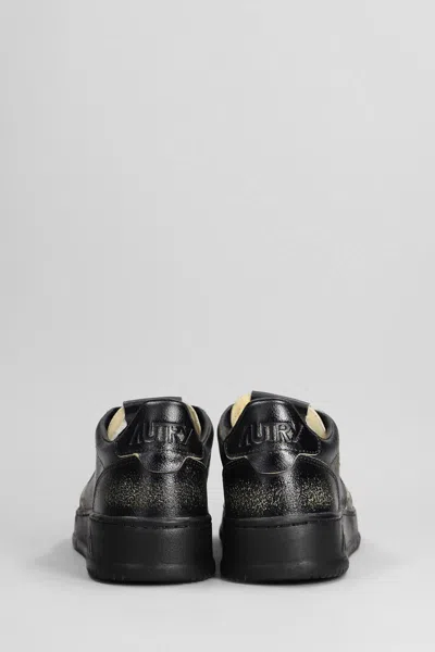 Autry Super Vintage Sneakers In Black