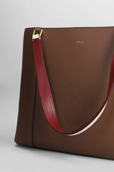 Bally Code Tote L Tote In Brown