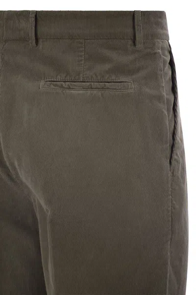 Shop Brunello Cucinelli Leisure Fit Trousers In Garment Dyed Cotton Corduroy With Darts In Military Green