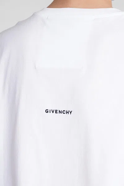 Shop Givenchy T-shirt In White