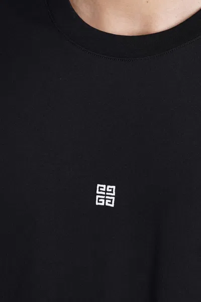 Shop Givenchy T-shirt In Black