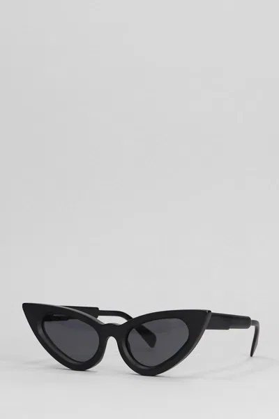 Kuboraum Y3 Sunglasses In Black