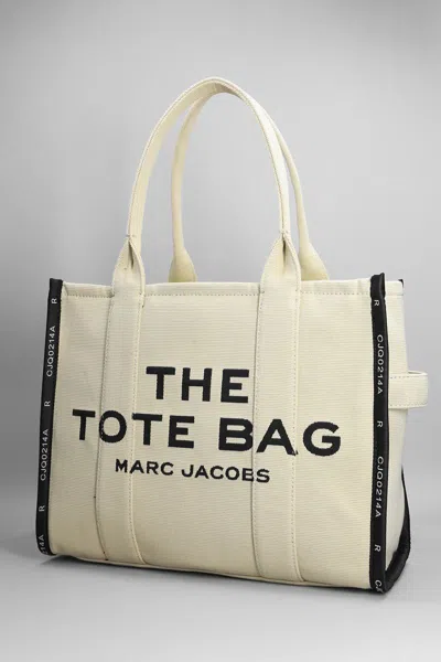 Marc Jacobs Traveler Tote Tote In Beige