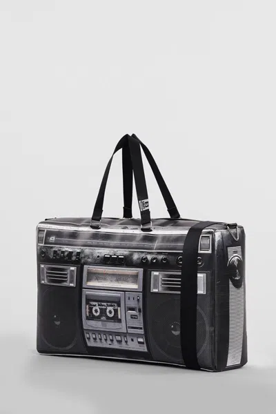 Miharayasuhiro Mihara Yasuhiro Shoulder Bag In Black