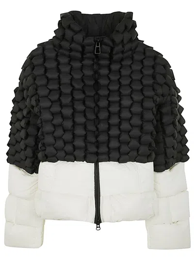 Raxxy Black And White Down Jacket With 3d Quilted Design
