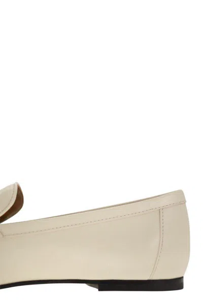 Tod's Logo-plaque Leather Loafers In Beige