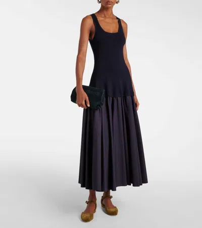 Le Monde Beryl Velvet Flats In Green