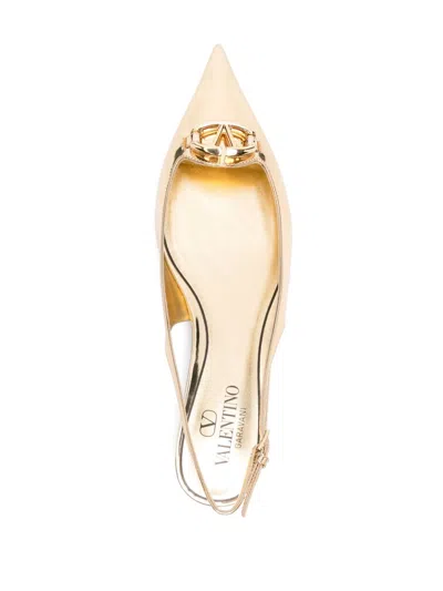 Valentino Garavani 25mm Vlogo Slingback Pumps In Gold
